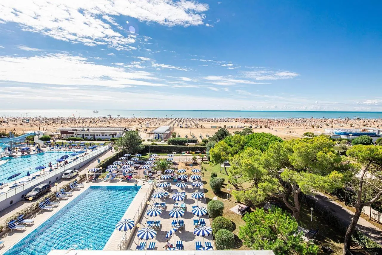 Hotel Palace Bibione 4*,